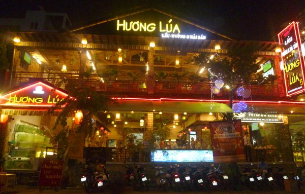 Nhà hàng tổ chức tiệc cưới huyện Bình Chánh